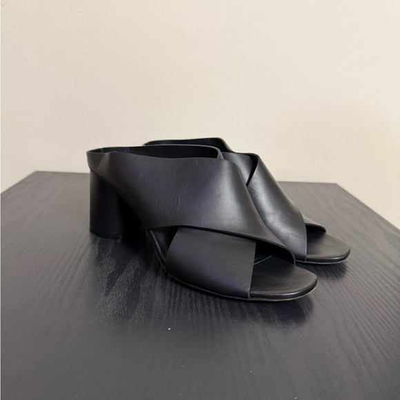 Vince Shoes - Vince Theron Size 9.5 Slides Black Leather Chunky Heels Cross Strap